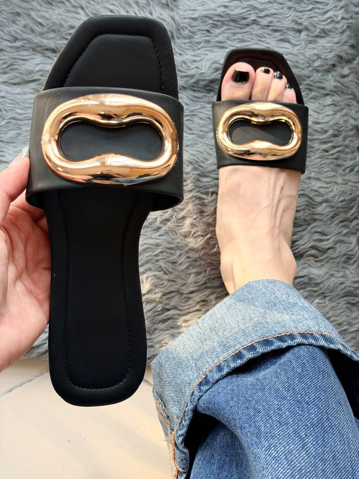 Sandalia con aplicación ovalo - Negro