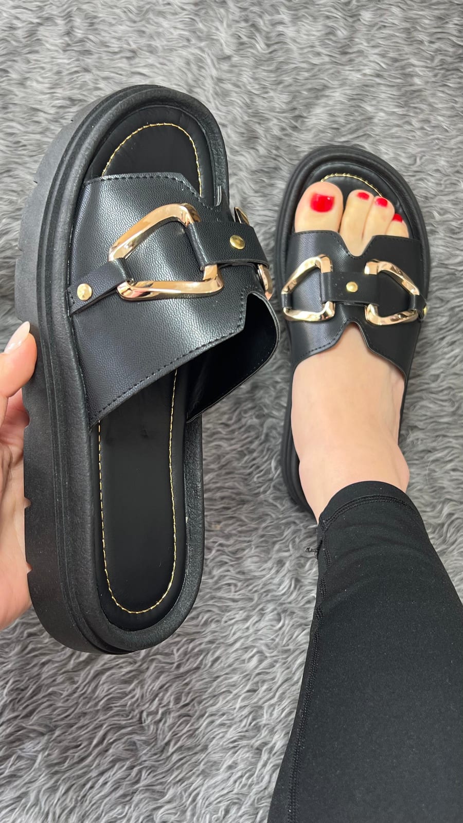 Huarache con tira H y herraje - Negro