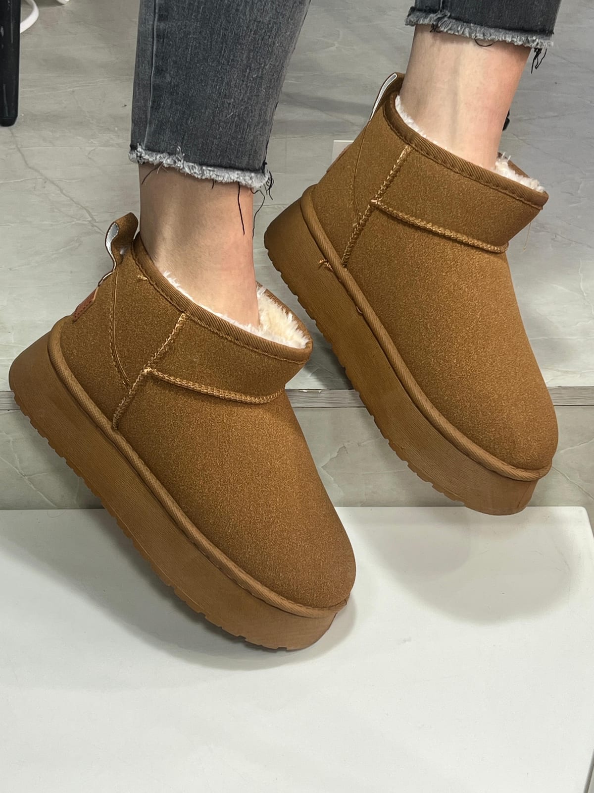Bota UG - Camel